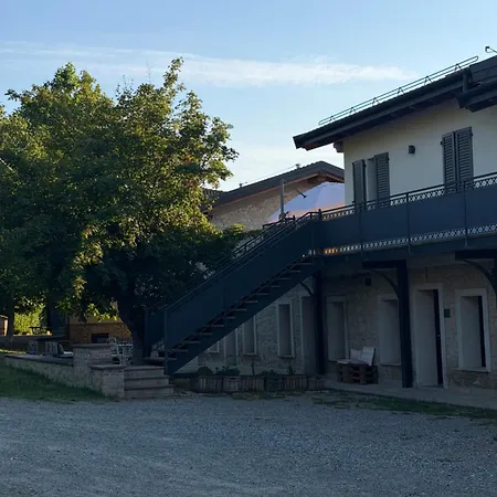 La Rocchetta מלון דירות 4*